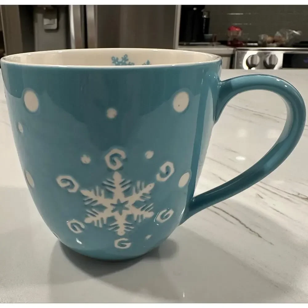 Starbucks Holiday 2007 Blue Snowflake Mug 16 oz 473 mL Winter Christmas